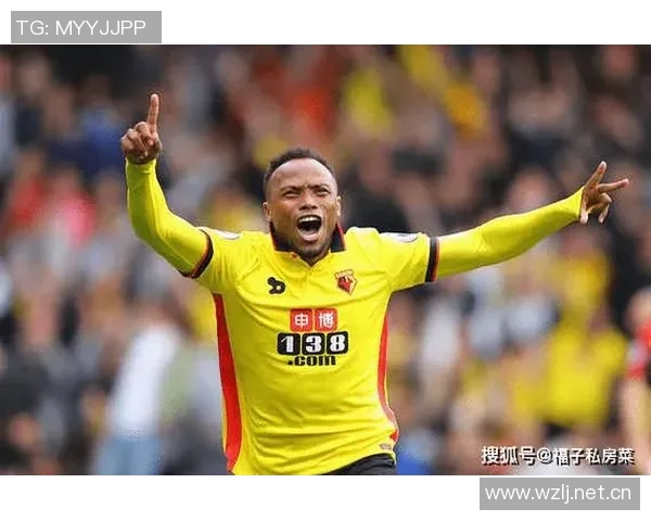 琼斯盛赞卢克肖表现自信从容攻防两端游刃有余状态回暖