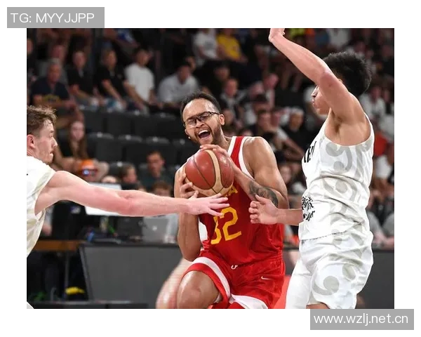 布克新赛季目标明确努力沟通助力每日进步稳步前行