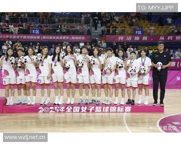 女篮锦标赛第二阶段四川队夺冠江苏武汉分获亚季军荣耀时刻